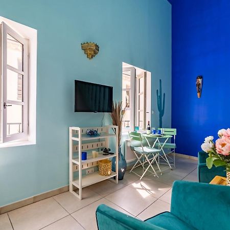 Le Reve Bleu Majorelle - Duplex Sur Les Toits - Une Nuit A Nîmes Buitenkant foto