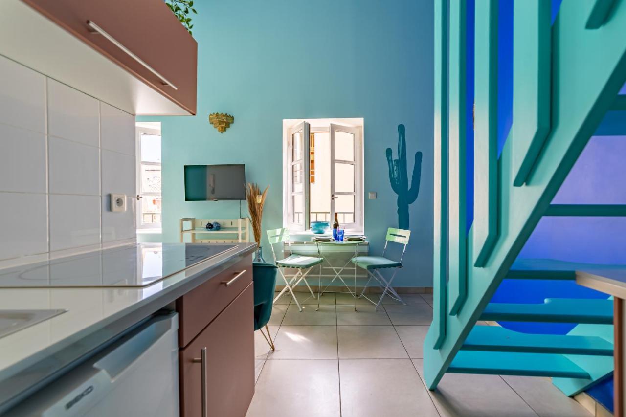 Le Reve Bleu Majorelle - Duplex Sur Les Toits - Une Nuit A Nîmes Buitenkant foto